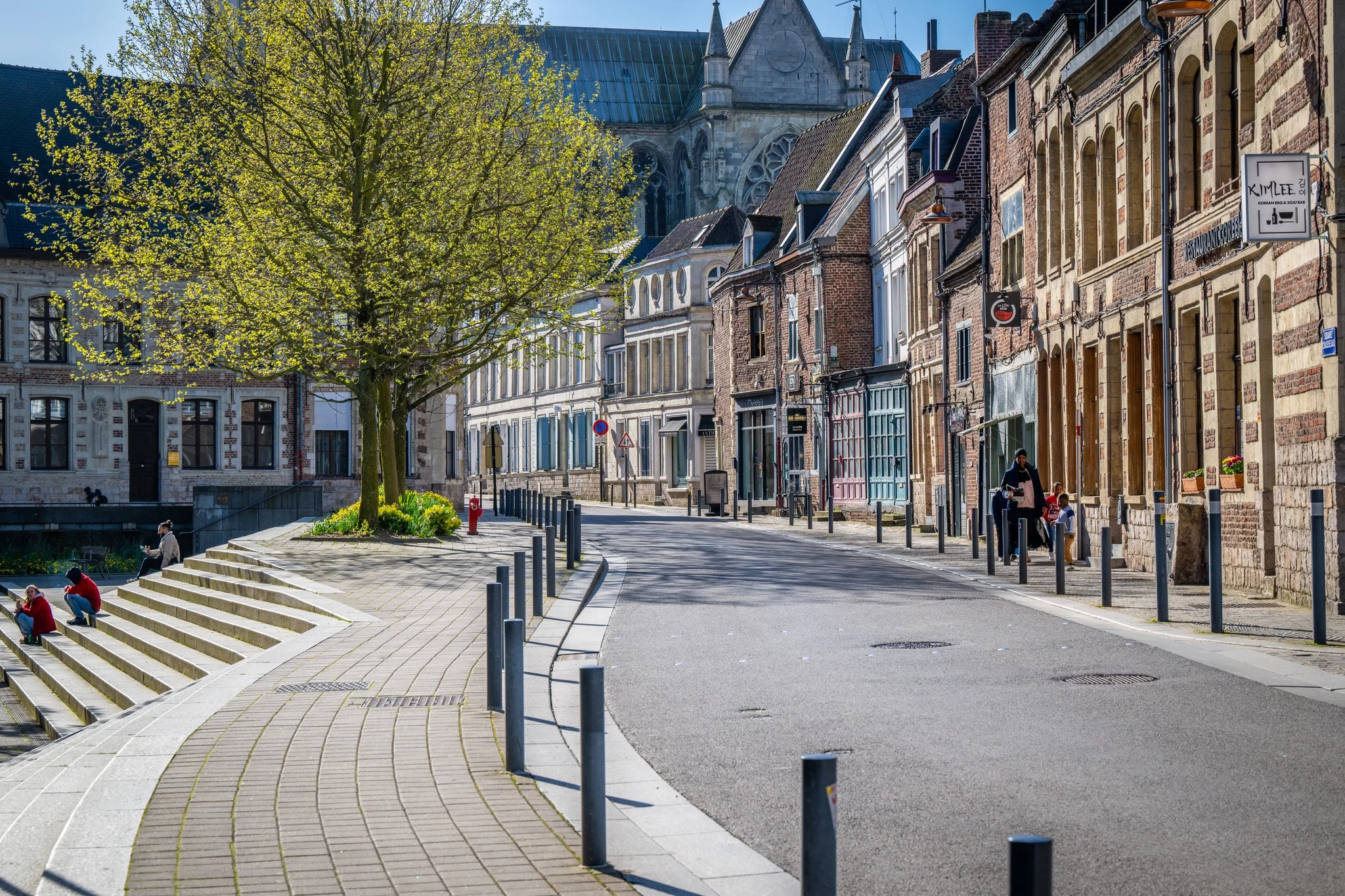 Rue-Derriere-La-Tour-Commerces-Valenciennes